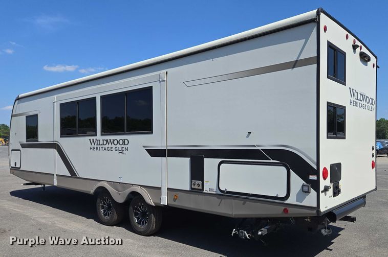 image for item EC4305 2024 Forest River Wildwood camper