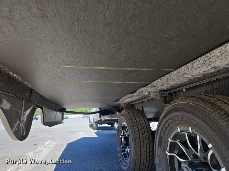 image for item EC4305 2024 Forest River Wildwood camper