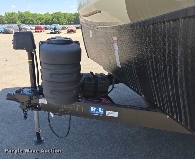 image for item EC4305 2024 Forest River Wildwood camper