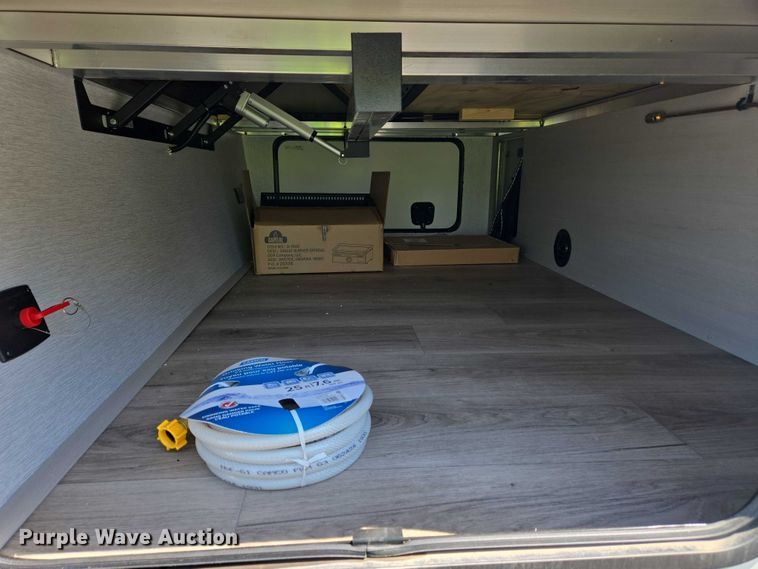 image for item EC4305 2024 Forest River Wildwood camper