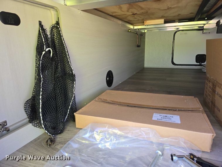 image for item EC4305 2024 Forest River Wildwood camper