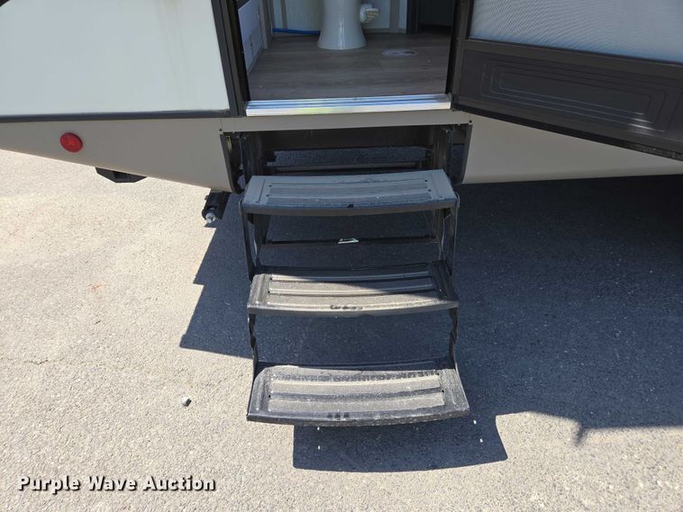 image for item EC4305 2024 Forest River Wildwood camper