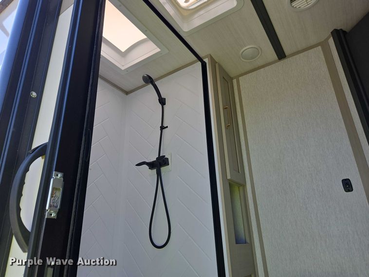 image for item EC4305 2024 Forest River Wildwood camper