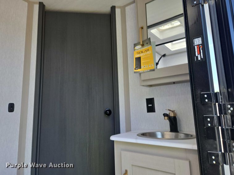 image for item EC4305 2024 Forest River Wildwood camper