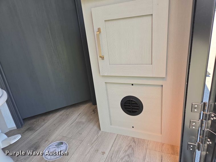 image for item EC4305 2024 Forest River Wildwood camper