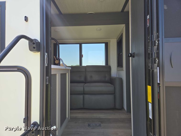 image for item EC4305 2024 Forest River Wildwood camper