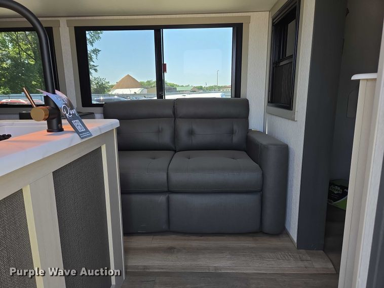 image for item EC4305 2024 Forest River Wildwood camper