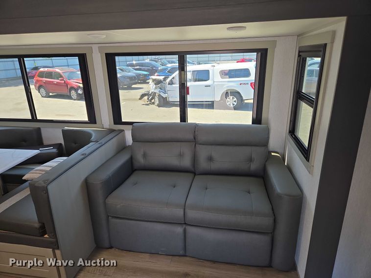 image for item EC4305 2024 Forest River Wildwood camper