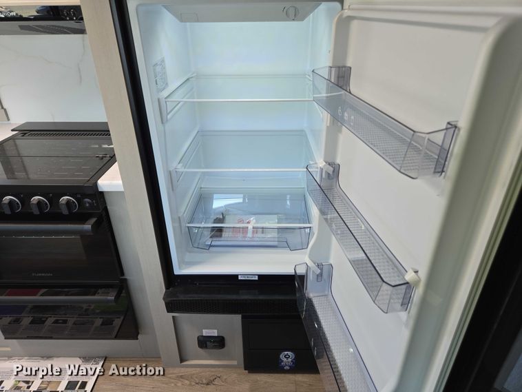 image for item EC4305 2024 Forest River Wildwood camper