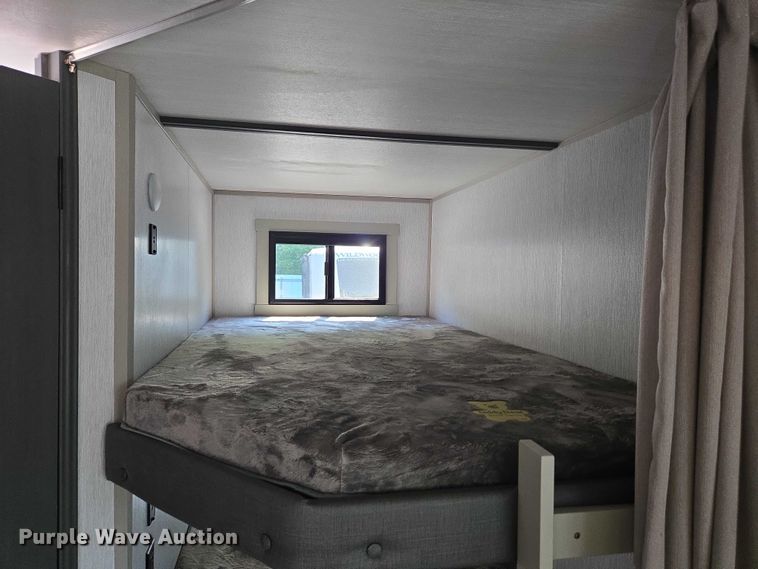 image for item EC4305 2024 Forest River Wildwood camper