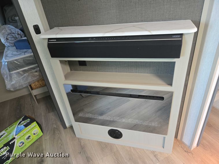 image for item EC4305 2024 Forest River Wildwood camper