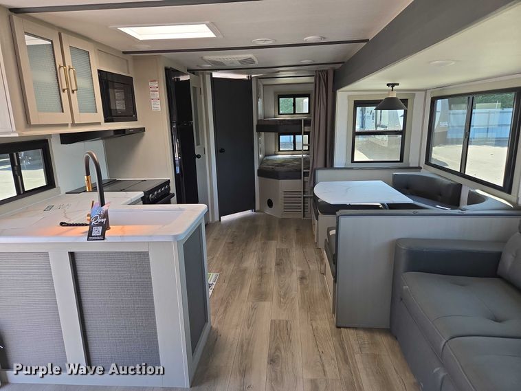 image for item EC4305 2024 Forest River Wildwood camper