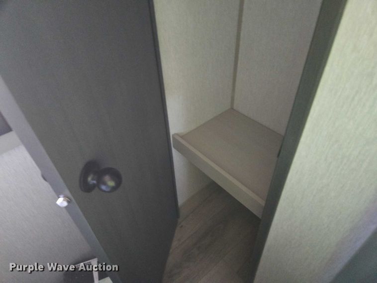 image for item EC4305 2024 Forest River Wildwood camper