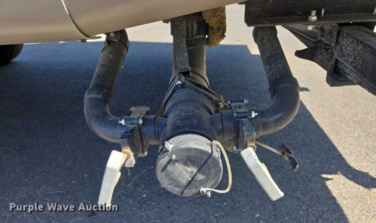 image for item EC4305 2024 Forest River Wildwood camper