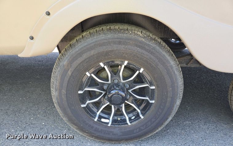 image for item EC4305 2024 Forest River Wildwood camper