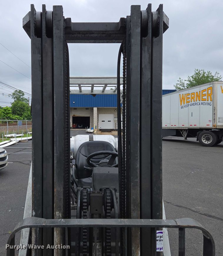 image for item EC4308 2015 UniCarriers CFS40 forklift