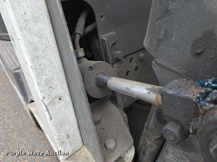 image for item EC4308 2015 UniCarriers CFS40 forklift