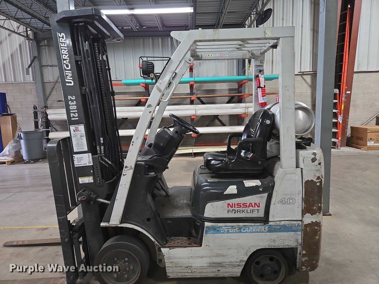 image for item EC4308 2015 UniCarriers CFS40 forklift