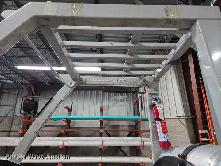 image for item EC4308 2015 UniCarriers CFS40 forklift