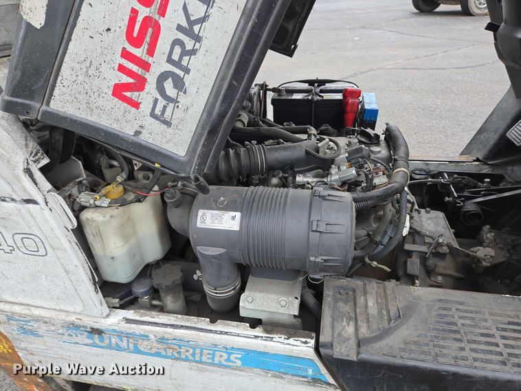 image for item EC4308 2015 UniCarriers CFS40 forklift