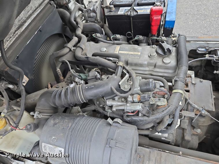 image for item EC4308 2015 UniCarriers CFS40 forklift