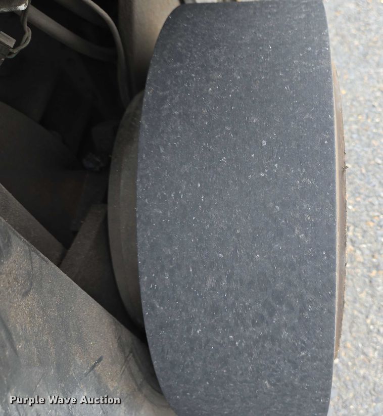 image for item EC4308 2015 UniCarriers CFS40 forklift