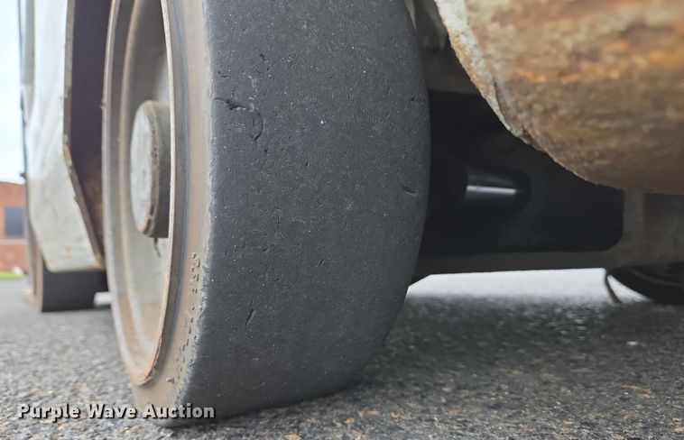 image for item EC4308 2015 UniCarriers CFS40 forklift