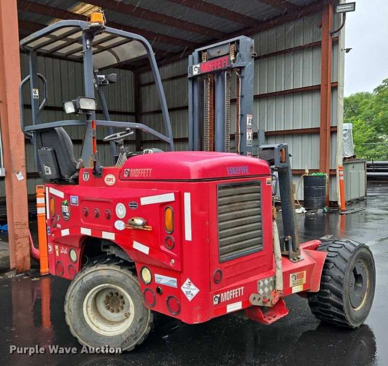 image for item EC4309 2015 Moffett M8 55.4 forklift