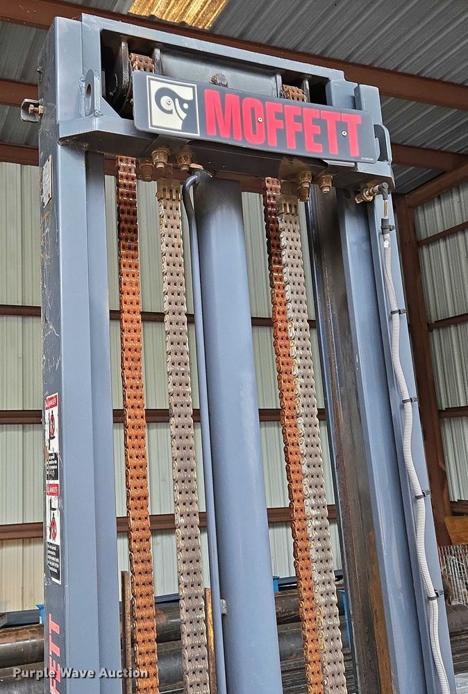 image for item EC4309 2015 Moffett M8 55.4 forklift