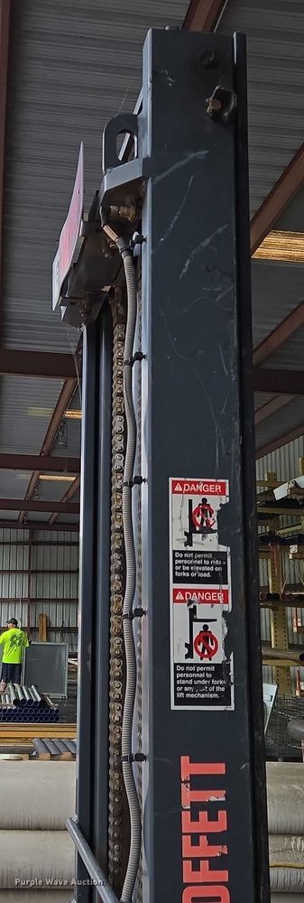 image for item EC4309 2015 Moffett M8 55.4 forklift