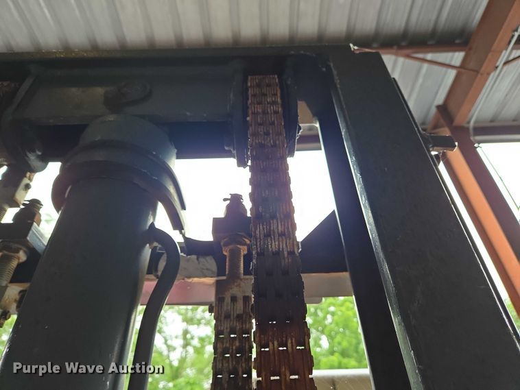 image for item EC4309 2015 Moffett M8 55.4 forklift