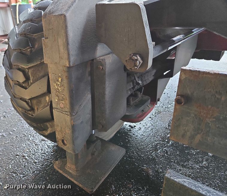 image for item EC4309 2015 Moffett M8 55.4 forklift