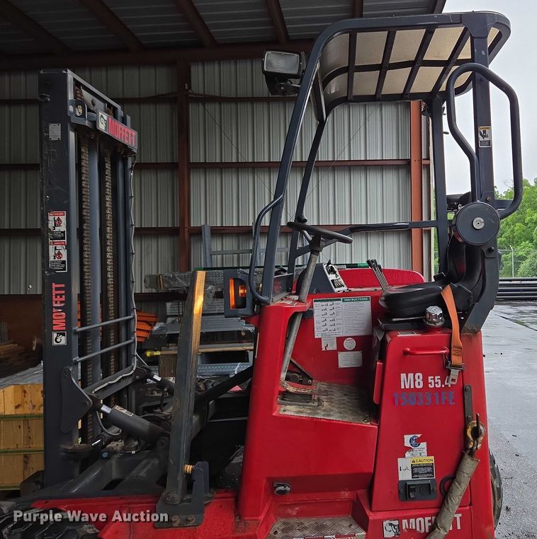 image for item EC4309 2015 Moffett M8 55.4 forklift