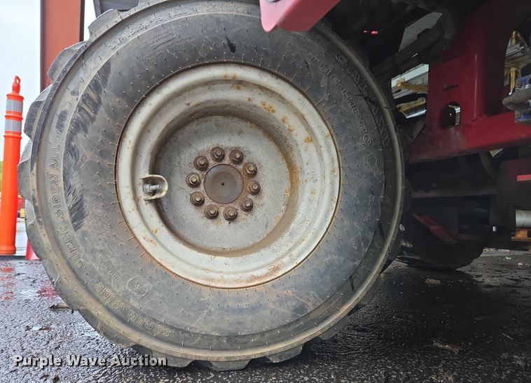 image for item EC4309 2015 Moffett M8 55.4 forklift