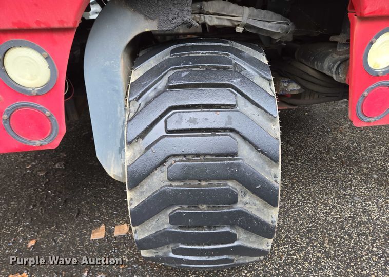 image for item EC4309 2015 Moffett M8 55.4 forklift