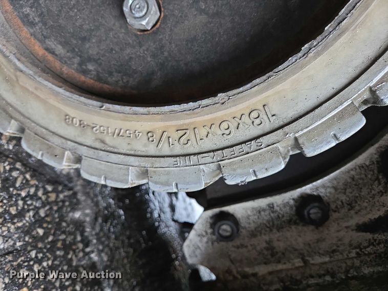 image for item EC4310 2015 Nissan CF50LP forklift