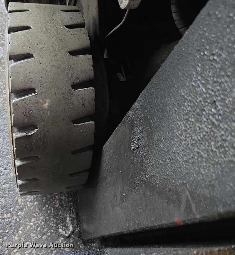 image for item EC4310 2015 Nissan CF50LP forklift