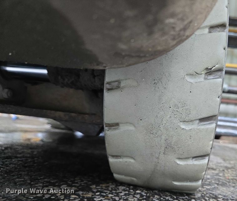 image for item EC4310 2015 Nissan CF50LP forklift