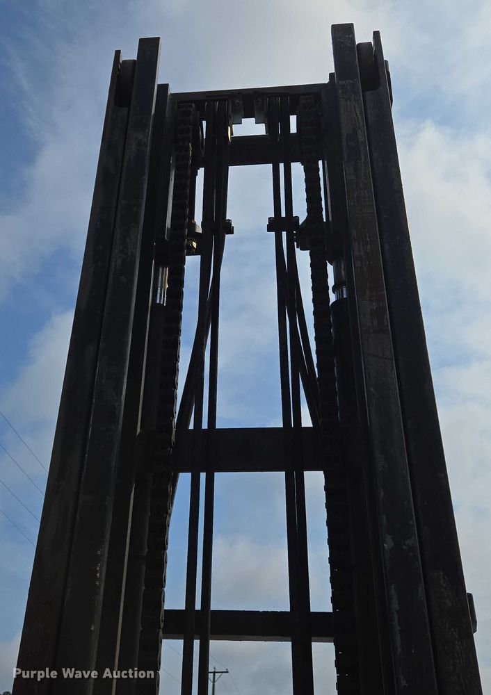 image for item EC4329 2011 Toyota 7FDU80 forklift