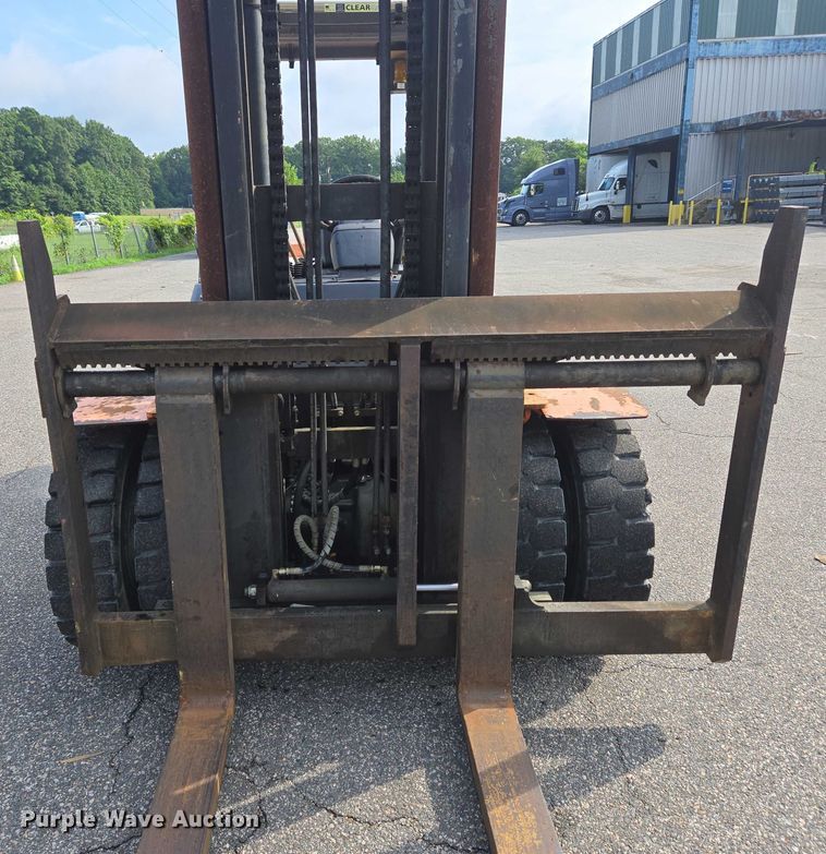 image for item EC4329 2011 Toyota 7FDU80 forklift