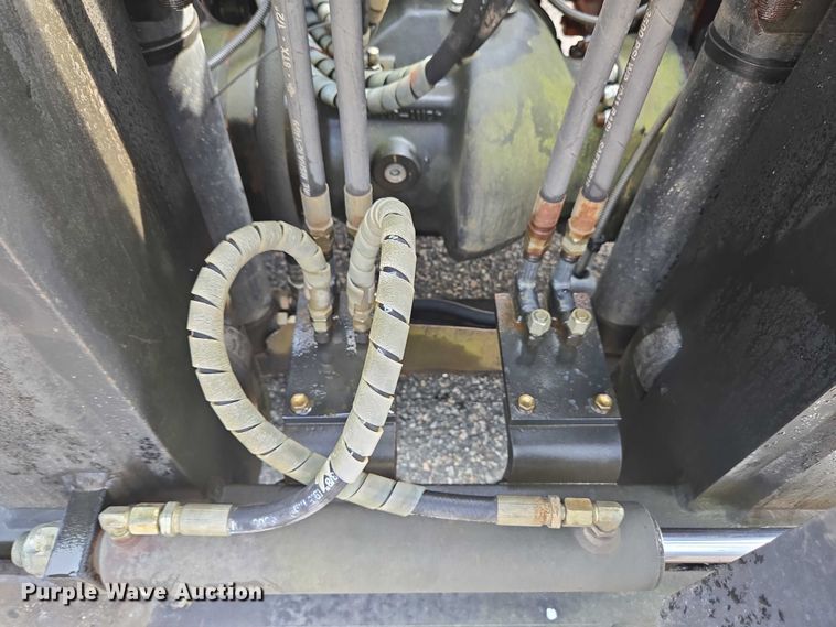 image for item EC4329 2011 Toyota 7FDU80 forklift