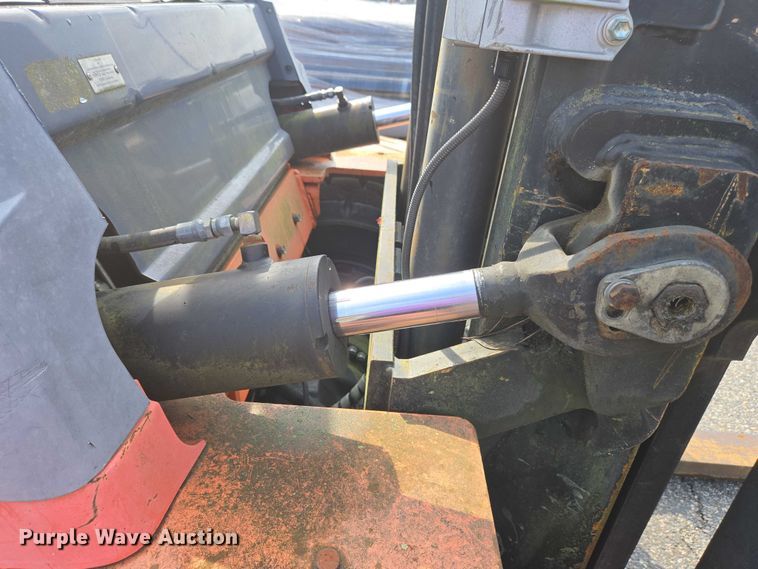 image for item EC4329 2011 Toyota 7FDU80 forklift