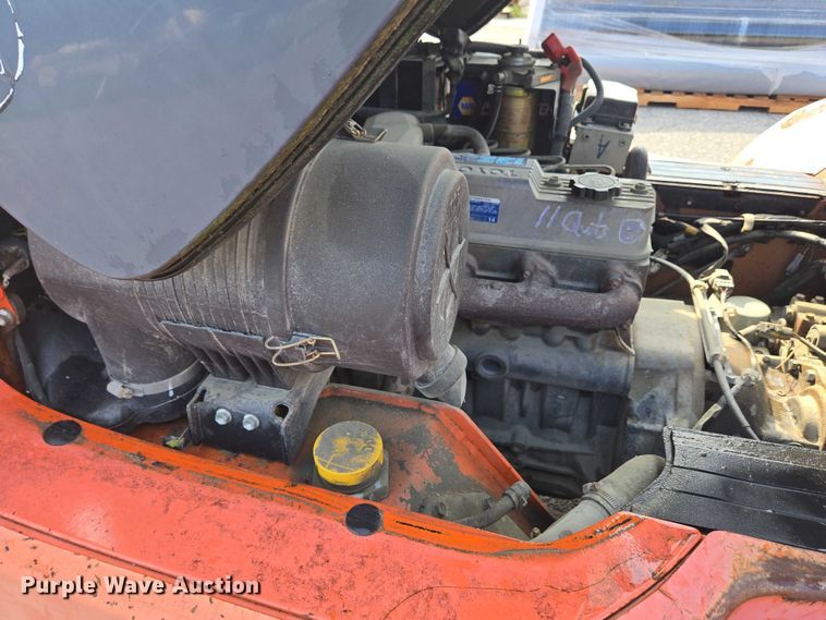 image for item EC4329 2011 Toyota 7FDU80 forklift