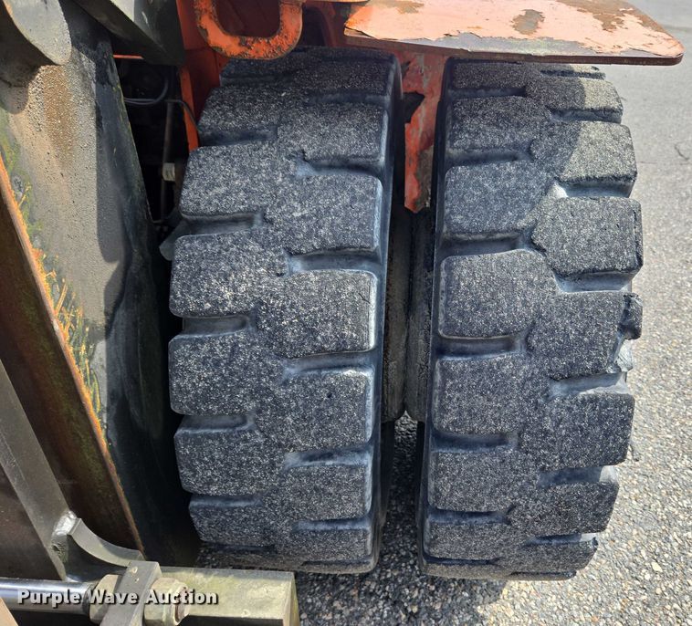 image for item EC4329 2011 Toyota 7FDU80 forklift