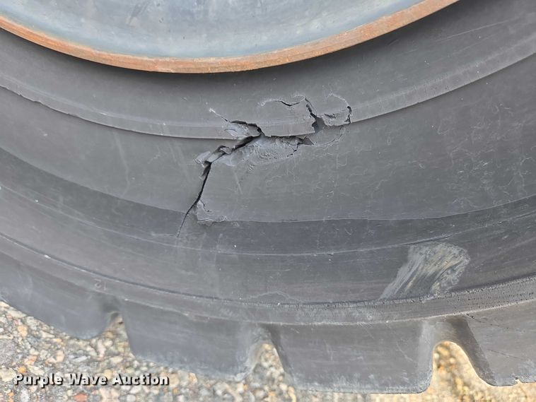 image for item EC4329 2011 Toyota 7FDU80 forklift