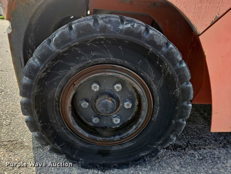 image for item EC4329 2011 Toyota 7FDU80 forklift