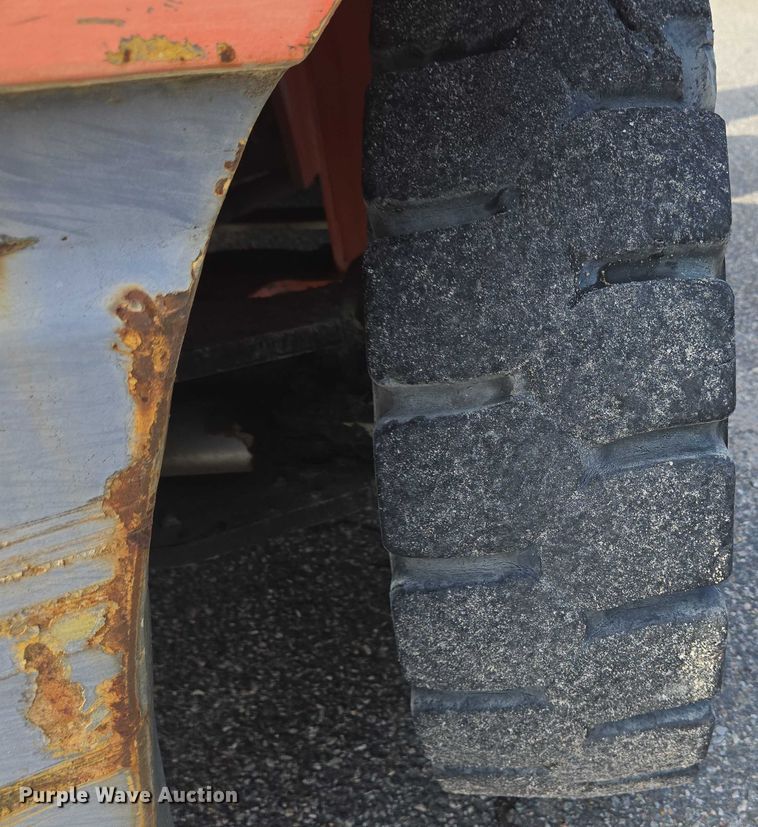 image for item EC4329 2011 Toyota 7FDU80 forklift