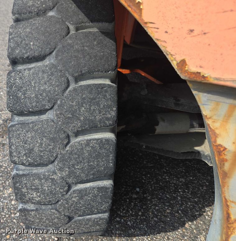 image for item EC4329 2011 Toyota 7FDU80 forklift