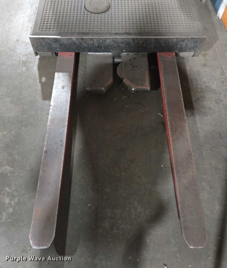 image for item EC4330 2014 Raymond 5400 order picker