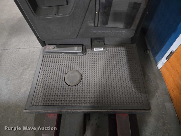 image for item EC4330 2014 Raymond 5400 order picker